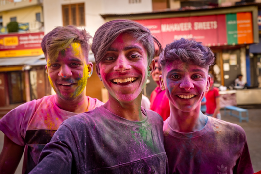 COLOR WITH LIFE